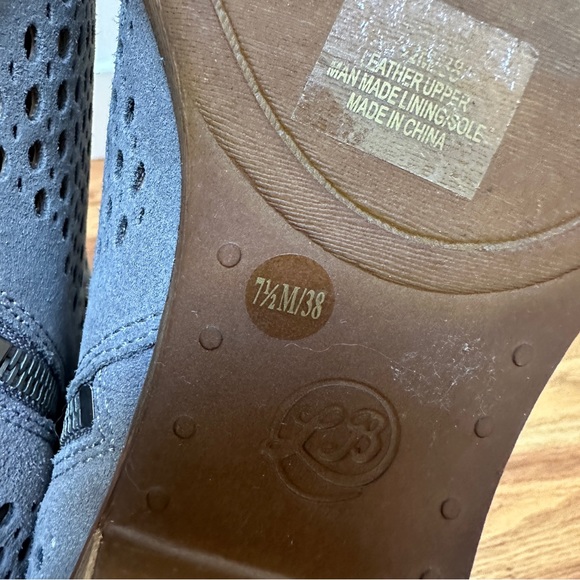 Lucky Brand Dark Stone Nubuck Suede Perforated Basel Ankle Booties Women’s 7.5 - Picture 6 of 8